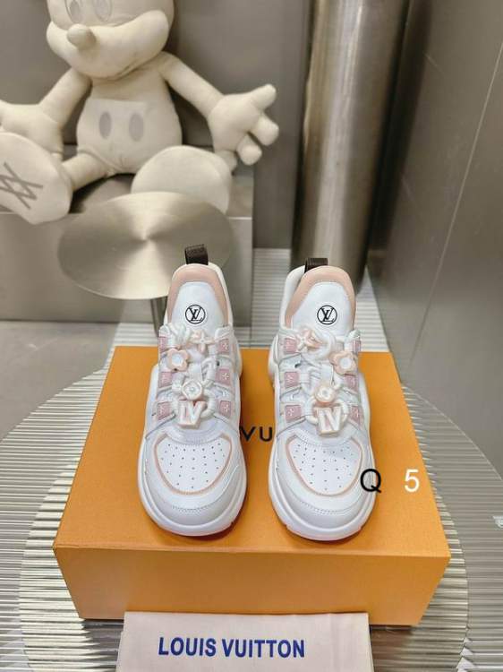 Picture of Louis Vuitton Shoes _SKULVsz35-40JY011912693